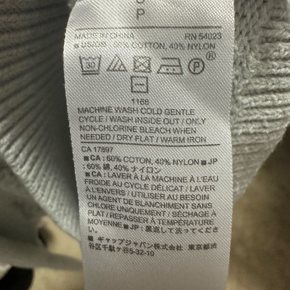 Banana Republic Light Gray Cable Crewneck Sweater - Picture 4 of 4